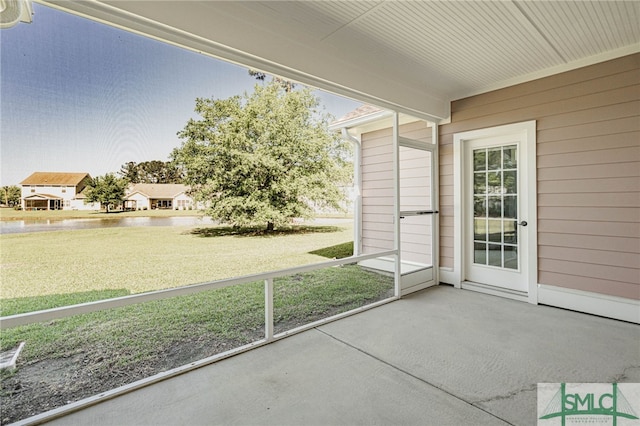 23 Olde Gate Ct, Pooler, GA 31322 - unfurnished sunroom featuring a water view