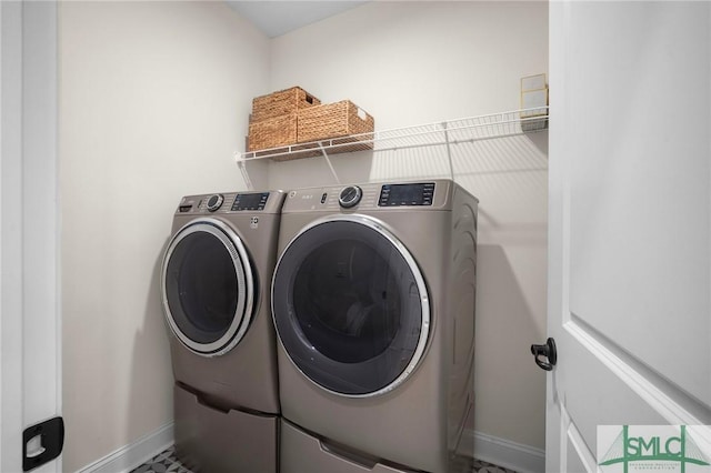 20 Serenity Pt, Savannah, GA 31419 - washroom with baseboards, laundry area, and washer and clothes dryer