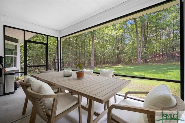 20 Serenity Pt, Savannah, GA 31419 - sunroom / solarium featuring plenty of natural light and outdoor dining area