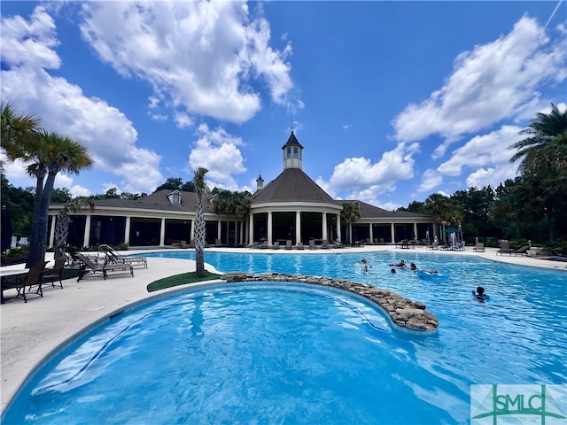 20 Serenity Pt, Savannah, GA 31419 - community pool with a patio area