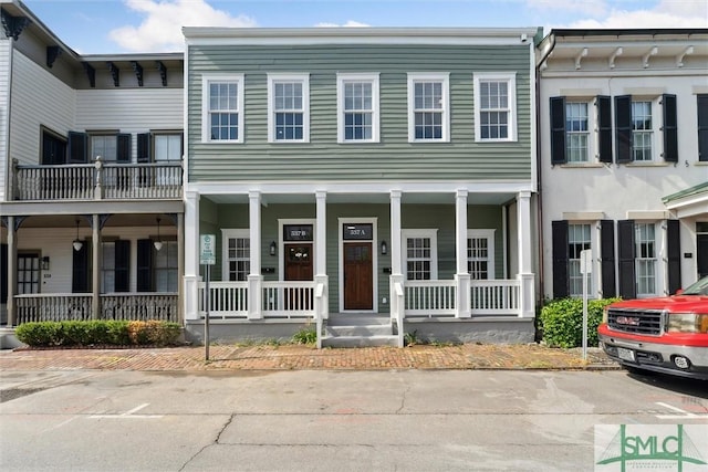 537 E Congress St, Savannah, GA 31401 - multi unit property with a porch