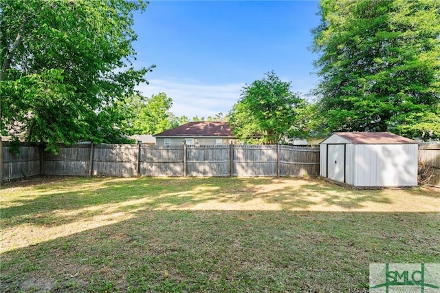 156 Laurel Green Ct, Savannah, GA 31419 - view of yard with a storage unit and an outdoor structure