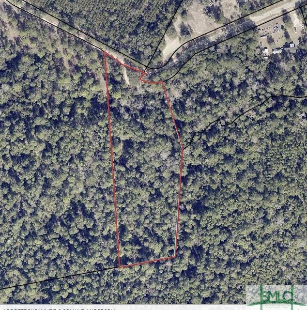 541 Live Oak Ln, Pembroke, GA 31321