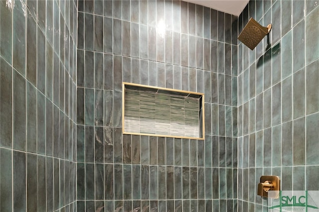 details with a tile shower