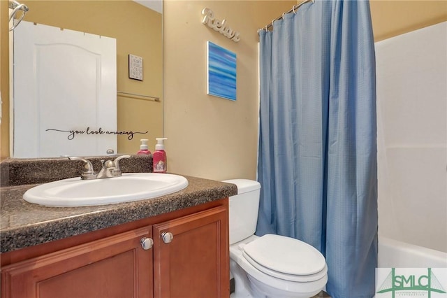 1212 Peacock Trl, Hinesville, GA 31313 - full bath with vanity, a shower with shower curtain, toilet, and a tub to relax in
