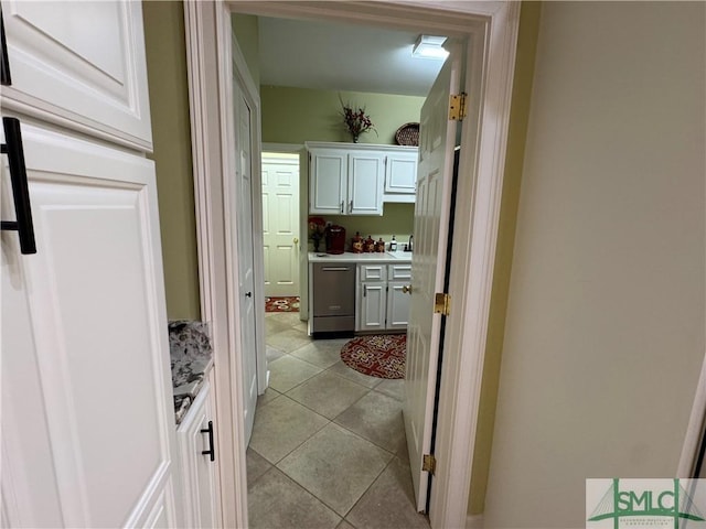 31 Sweetgum Xing, Savannah, GA 31411 - corridor featuring light tile patterned floors