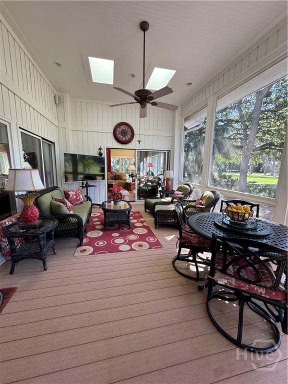 31 Sweetgum Xing, Savannah, GA 31411 - sunroom featuring a skylight, a ceiling fan, and outdoor lounge area
