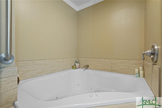 121 Pelican Ln, Richmond Hill, GA 31324 - full bathroom with crown molding and a whirlpool tub