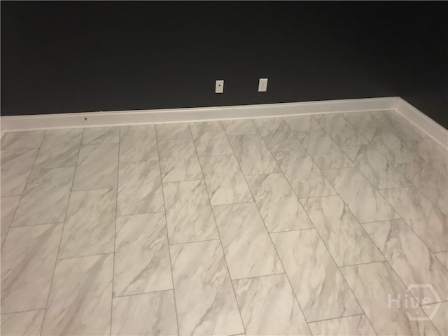 14 Canterbury Rd NE, Ludowici, GA 31316 - detailed view of baseboards