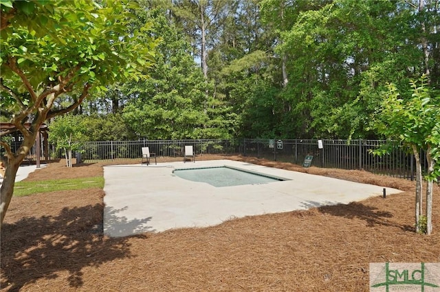 104 Coach House Sq, Pooler, GA 31322 - pool with fence