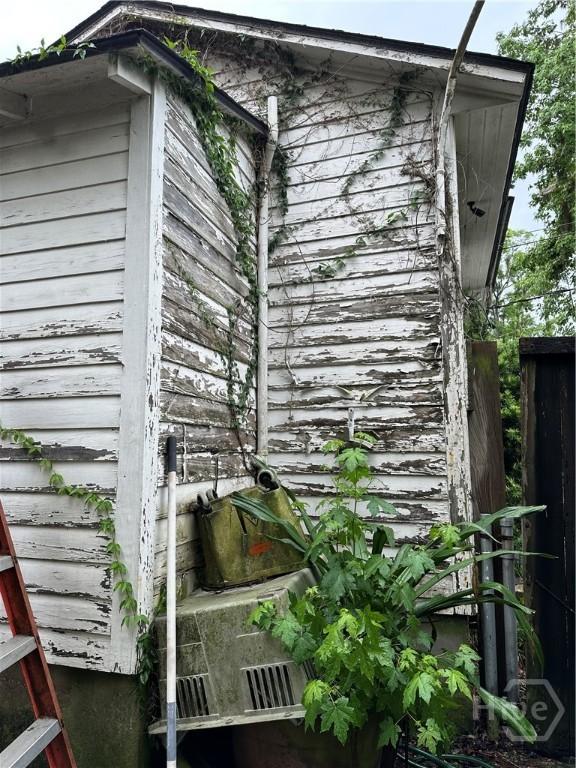 view of side of home