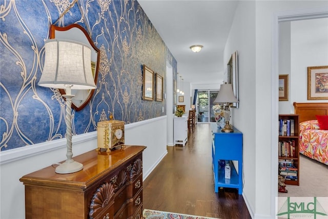 20 Baraco Dr, Savannah, GA 31419 - corridor with baseboards, wallpapered walls, and wood finished floors