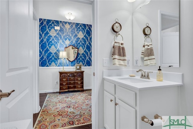 20 Baraco Dr, Savannah, GA 31419 - bathroom featuring vanity and wallpapered walls