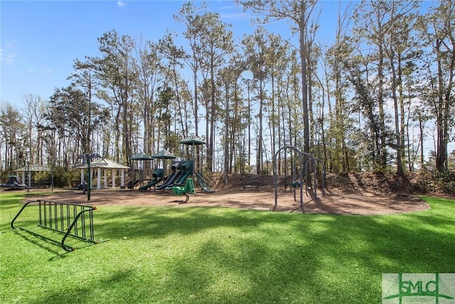 901 Garden Hills Loop, Richmond Hill, GA 31324 - communal playground with a lawn