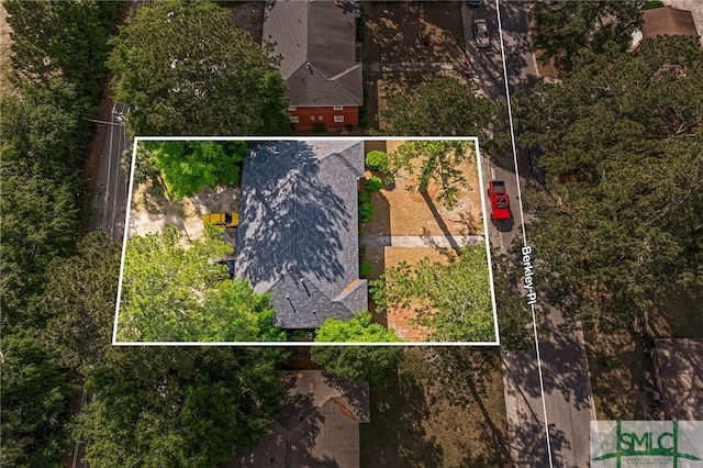 21 Berkley Pl, Savannah, GA 31405 - aerial view of property's location featuring property boundaries highlighted