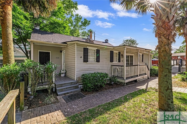view of front of home with covered porch