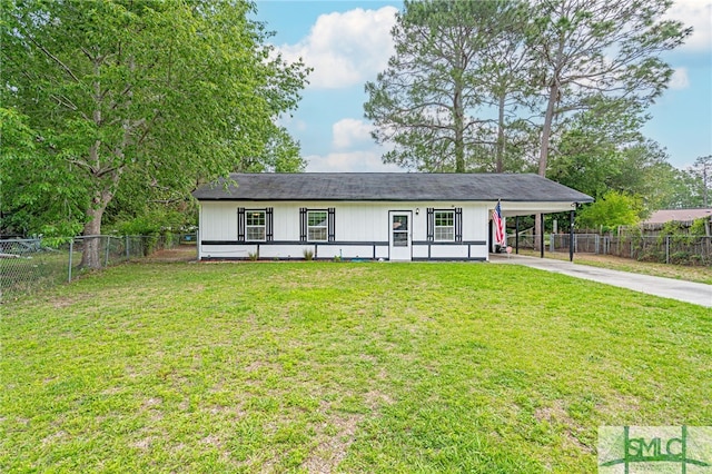 938 Greenbriar Trl, Hinesville, GA 31313 - single story home featuring driveway and a carport