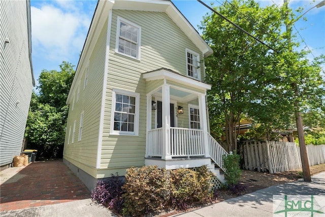 524 Nicoll St, Savannah, GA 31401 - view of front of home featuring covered porch and crawl space