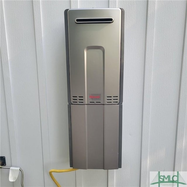 26 Cason Dr, Pembroke, GA 31321 - detailed view of water heater