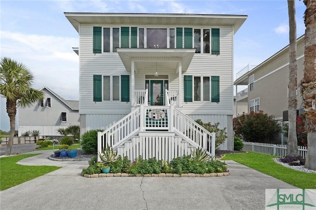 15 Teresa Ln, Tybee Island, GA 31328 - coastal home with fence