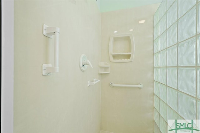 15 Teresa Ln, Tybee Island, GA 31328 - bathroom with a walk in shower