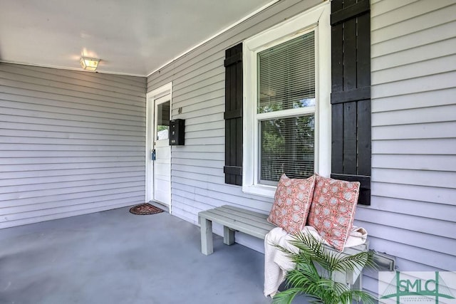 40 Lawton Ave, Savannah, GA 31404 - view of patio featuring covered porch