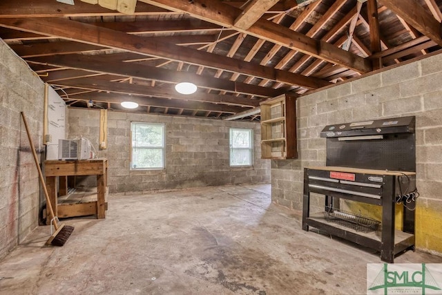 40 Lawton Ave, Savannah, GA 31404 - below grade area with plenty of natural light and concrete block wall