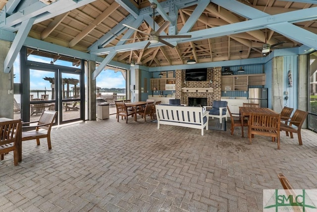 view of sunroom / solarium