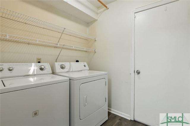 57 Cut Off Way, Richmond Hill, GA 31324 - washroom with washing machine and clothes dryer, dark wood-style floors, and baseboards
