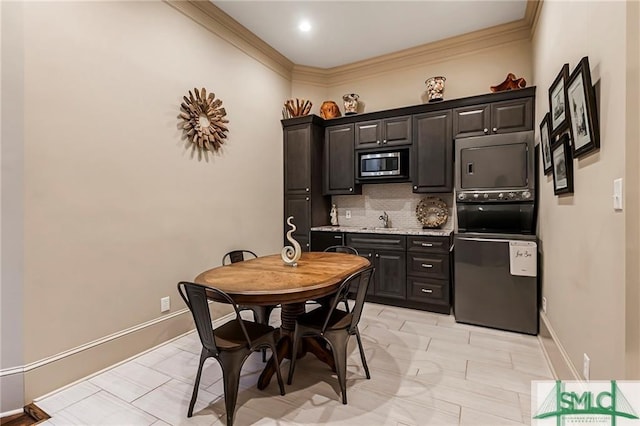 121 W 36th St, Savannah, GA 31401 - photo 30