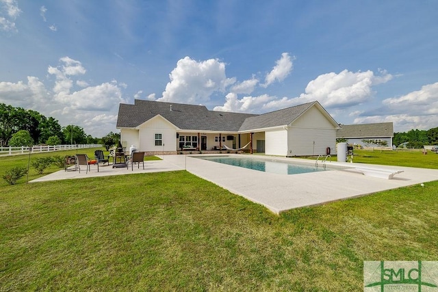 1840 Mccall Rd, Rincon, GA 31326 - outdoor pool featuring a patio and a diving board
