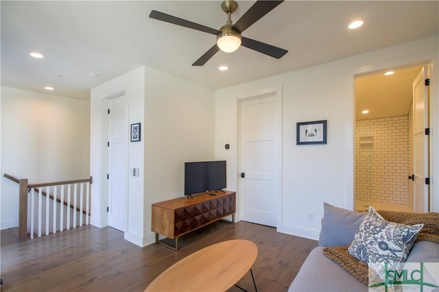 456 Port St, Savannah, GA 31401 - living area with wood finished floors, ceiling fan, recessed lighting, and baseboards