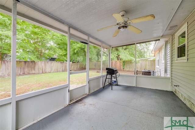 105 Pointe S Dr, Hinesville, GA 31313 - unfurnished sunroom with ceiling fan