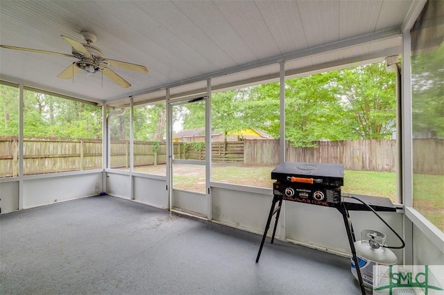 105 Pointe S Dr, Hinesville, GA 31313 - unfurnished sunroom with healthy amount of natural light and ceiling fan