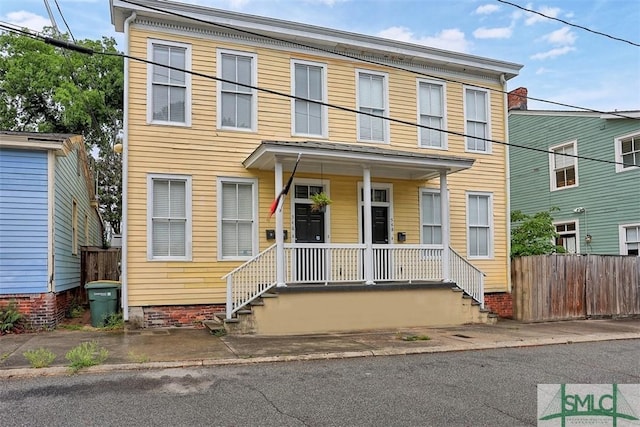 546548 E Huntingdon St, Savannah, GA 31401 - multi unit property with covered porch and fence