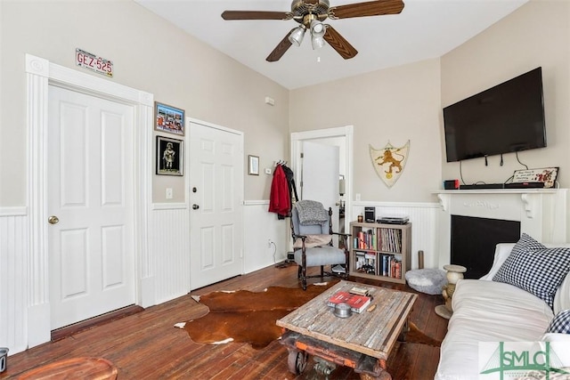 546548 E Huntingdon St, Savannah, GA 31401 - living room with wainscoting, wood-type flooring, and ceiling fan
