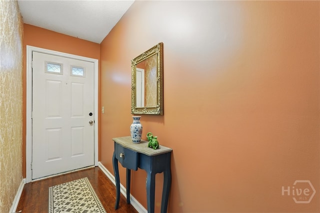 211 Edgewater Rd Unit 22, Savannah, GA 31406 - entryway featuring dark wood finished floors and baseboards