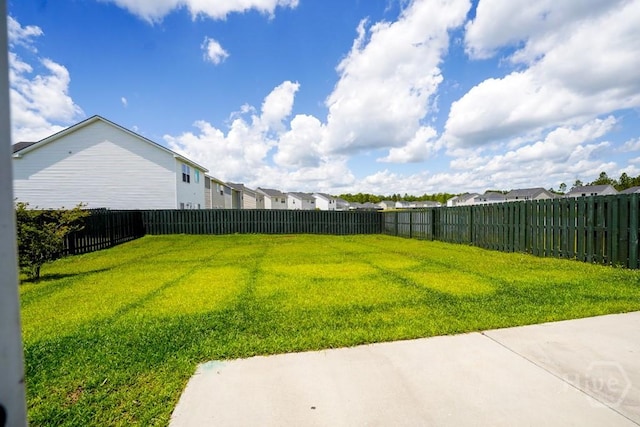 24 Daylily Ct, Hinesville, GA 31313 - view of yard with a residential view