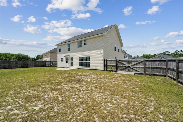 1107 Creekside Cir, Hinesville, GA 31313 - back of property with a patio area