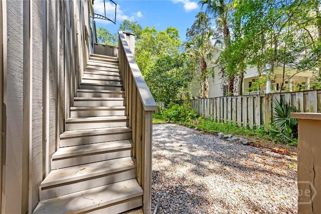 2402 Easy St, Savannah, GA 31406 - view of stairway