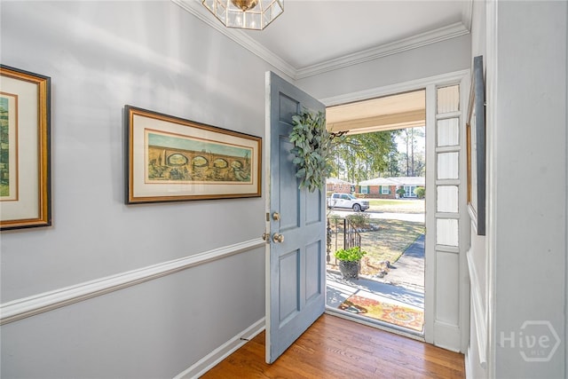 2014 Colonial Dr, Savannah, GA 31406 - foyer entrance with ornamental molding, wood finished floors, and baseboards