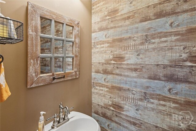 525 Elkins Cemetery Rd, Guyton, GA 31312 - bathroom featuring a sink