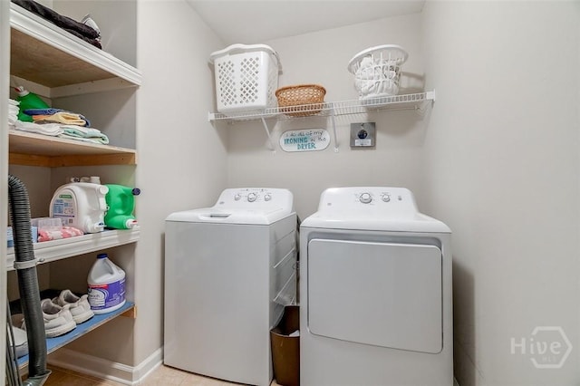 417 Keiffer Dr, Rincon, GA 31326 - laundry area featuring washing machine and clothes dryer