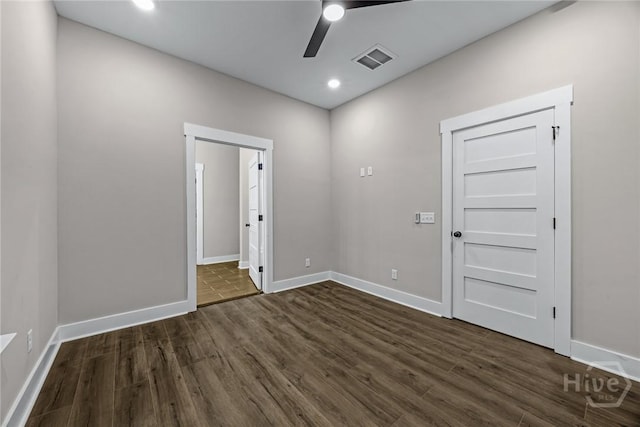 17 Nelson St, Savannah, GA 31415 - spare room with a ceiling fan, dark wood-type flooring, baseboards, and recessed lighting