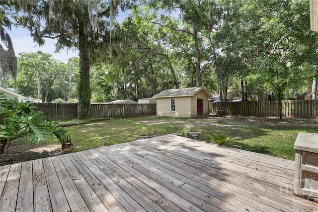6 Ramsgate Rd, Savannah, GA 31419 - wooden terrace featuring an outbuilding and view of scattered trees