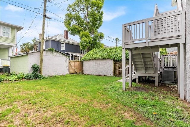 523 E 39th St, Savannah, GA 31401 - view of yard featuring cooling unit and a deck