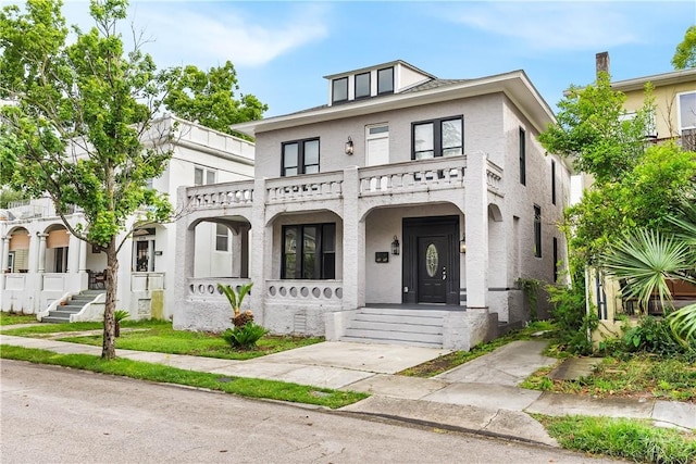 523 E 39th St, Savannah, GA 31401 - view of front of home featuring a porch and a balcony