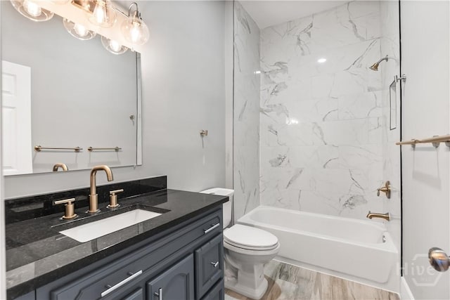 523 E 39th St, Savannah, GA 31401 - full bath featuring toilet, bathing tub / shower combination, and vanity