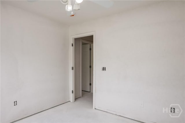 5 Hamilton Grove Dr, Pooler, GA 31322 - spare room featuring a ceiling fan and concrete flooring