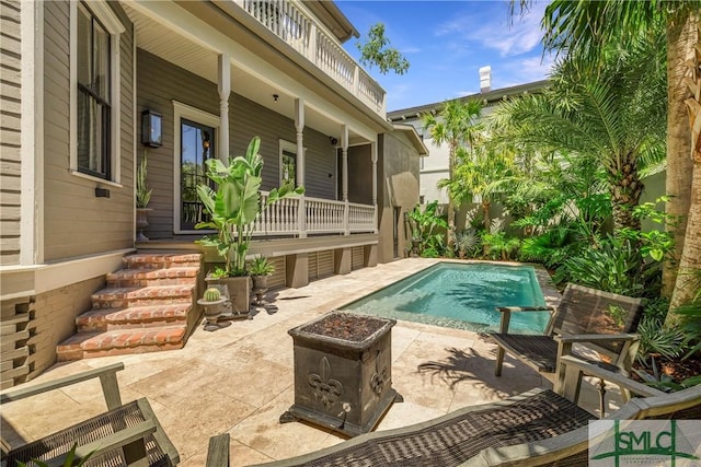 102 E 38th St, Savannah, GA 31401 - swimming pool with covered porch